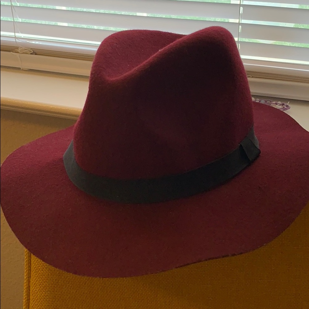 Cotton On Burgundy Hat